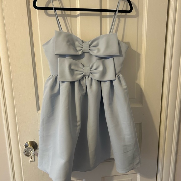 Sachin + Babi Dresses & Skirts - Sachin + Babi Light Blue Dress with Bow Details